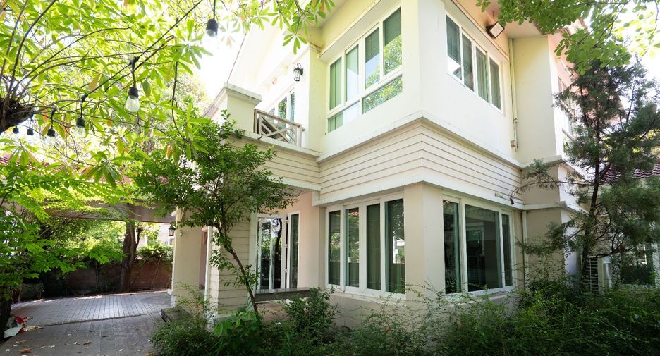 For sale 4 bedrooms house in Bang Bua Thong, Nonthaburi
