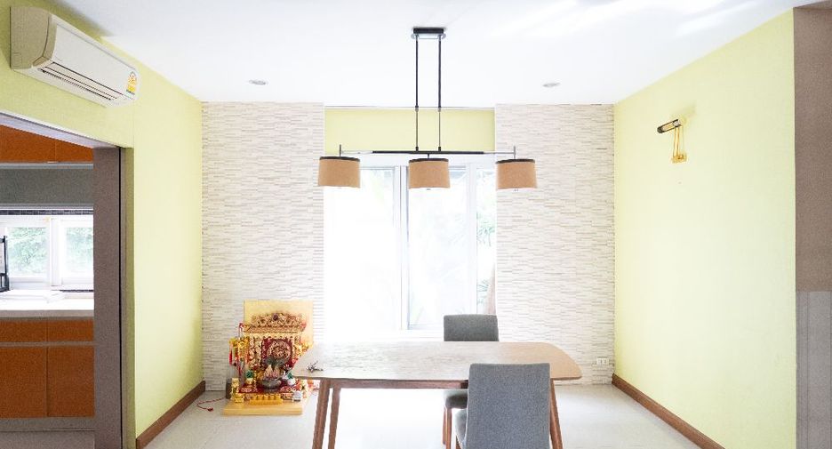 For sale 4 bedrooms house in Bang Bua Thong, Nonthaburi