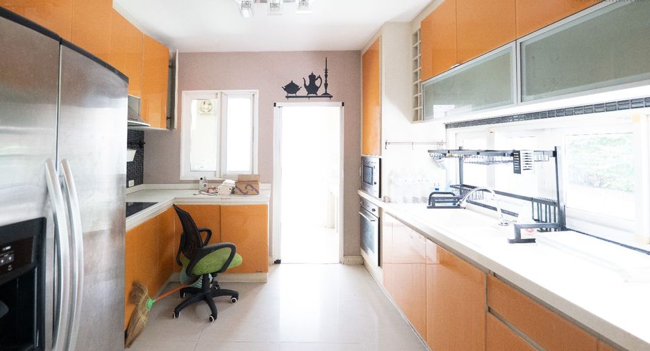 For sale 4 bedrooms house in Bang Bua Thong, Nonthaburi