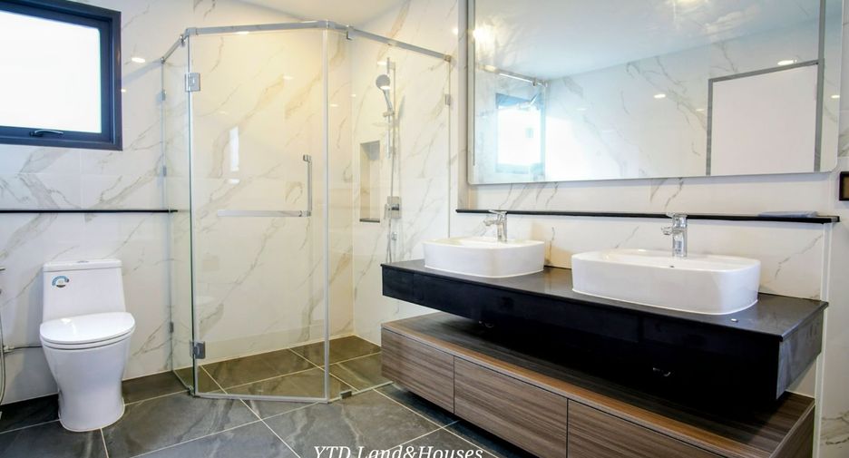Haus zum Kauf mit 4 Zimmer in Bang Phli, Samut Prakan