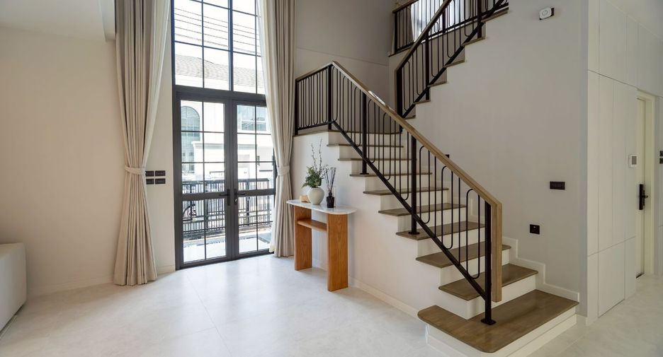 Haus zur Miete mit 4 Zimmer in Bang Phli, Samut Prakan