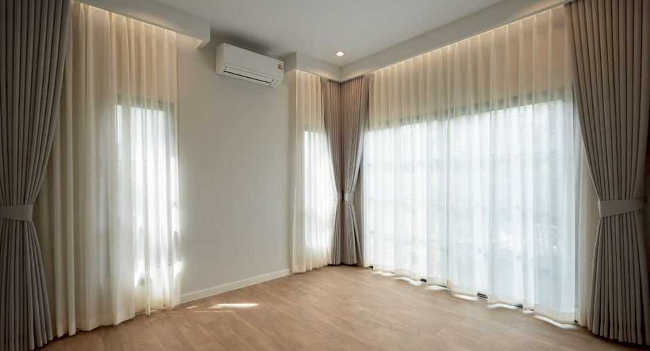 Haus zur Miete mit 4 Zimmer in Bang Phli, Samut Prakan