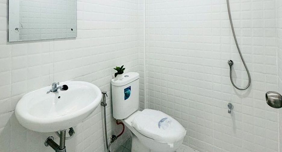 For sale 2 bedrooms townhouse in Don Mueang, Bangkok
