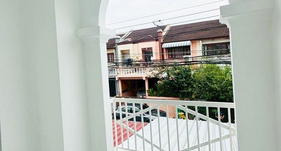 For sale 2 bedrooms townhouse in Don Mueang, Bangkok
