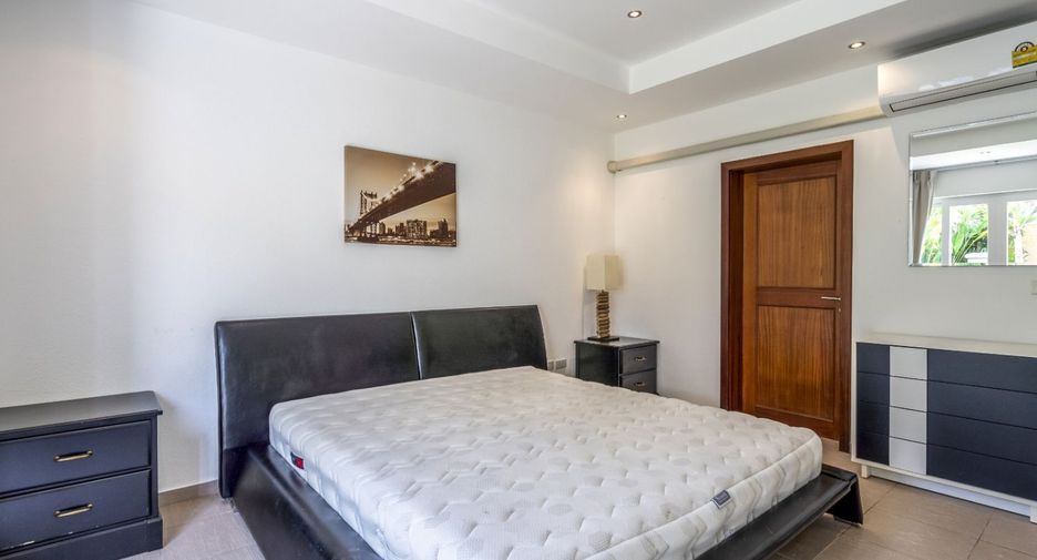 For rent 3 bedrooms villa in Bang Lamung, Chonburi