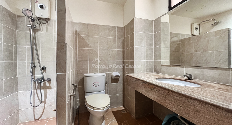 Condo en venta de 3 habitaciones en Bang Lamung, Chonburi