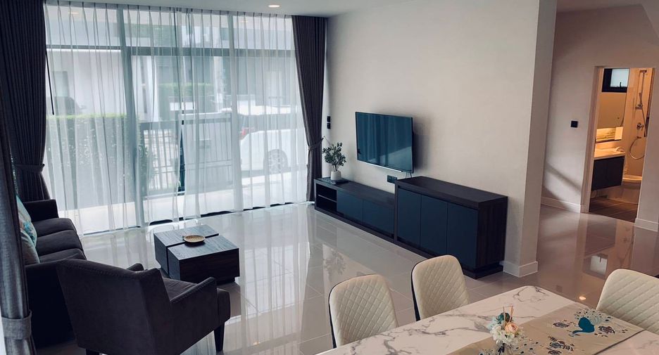 Haus zur Miete mit 4 Zimmer in Bang Kapi, Bangkok