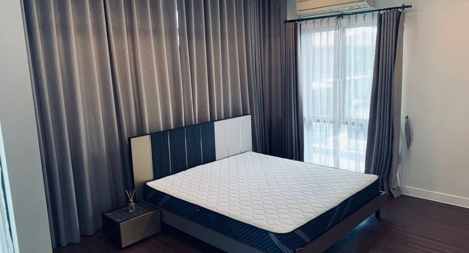 Haus zur Miete mit 4 Zimmer in Bang Kapi, Bangkok