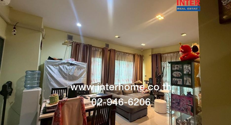 À vendre 4 chambres maison à Lat Krabang, Bangkok