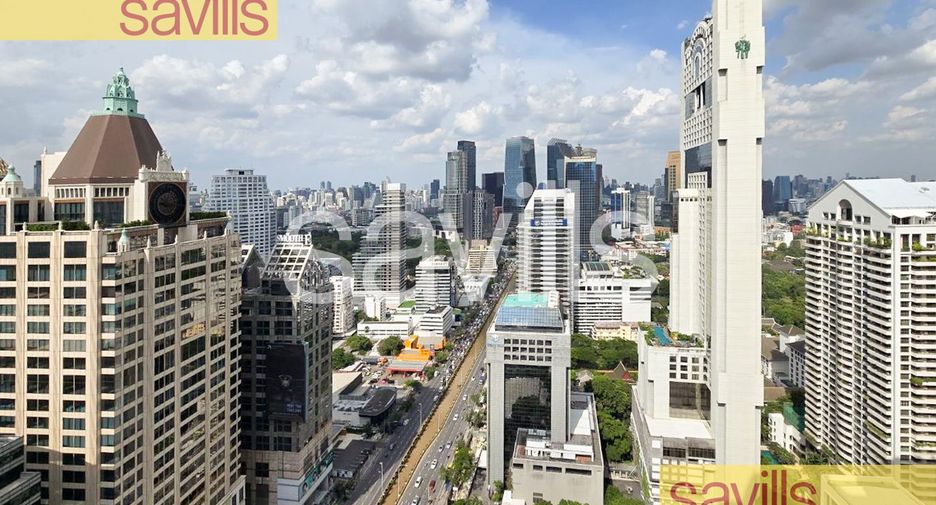 For sale 3 ベッドルーム condo in Sathon, Bangkok