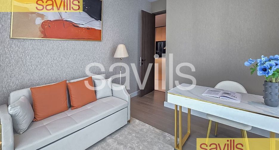 For sale 3 ベッドルーム condo in Sathon, Bangkok