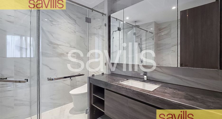 For sale 3 ベッドルーム condo in Sathon, Bangkok