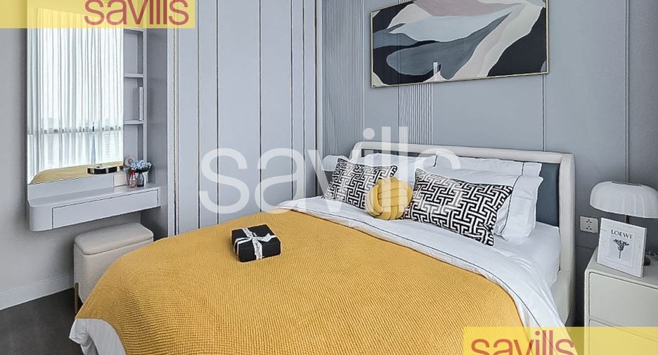 For sale 3 ベッドルーム condo in Sathon, Bangkok