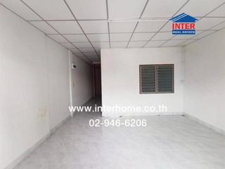 Casa adosada en venta de 2 habitaciones en Sai Noi, Nonthaburi
