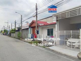 Casa adosada en venta de 2 habitaciones en Sai Noi, Nonthaburi