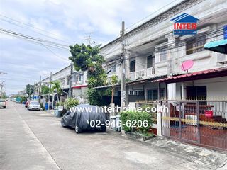 For sale 2 bedrooms townhouse in Phra Khanong, Bangkok