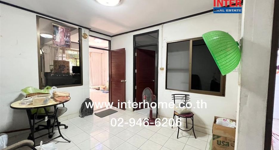 For sale 3 ベッドルーム townhouse in Chom Thong, Bangkok