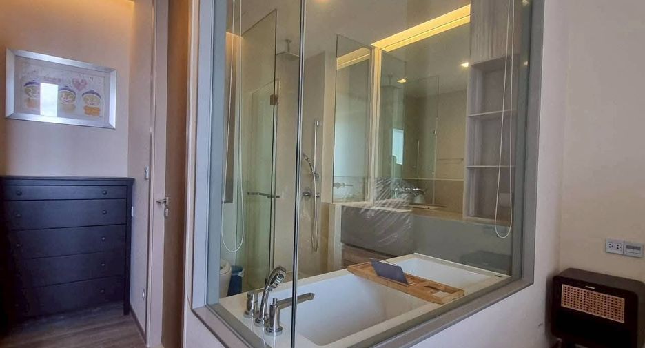 For rent and for sale 1 bed condo in Watthana, Bangkok