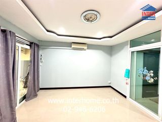 For sale 2 ベッドルーム townhouse in Saphan Sung, Bangkok