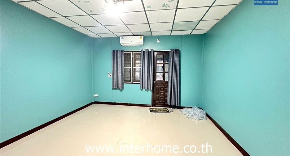 For sale 2 ベッドルーム townhouse in Saphan Sung, Bangkok