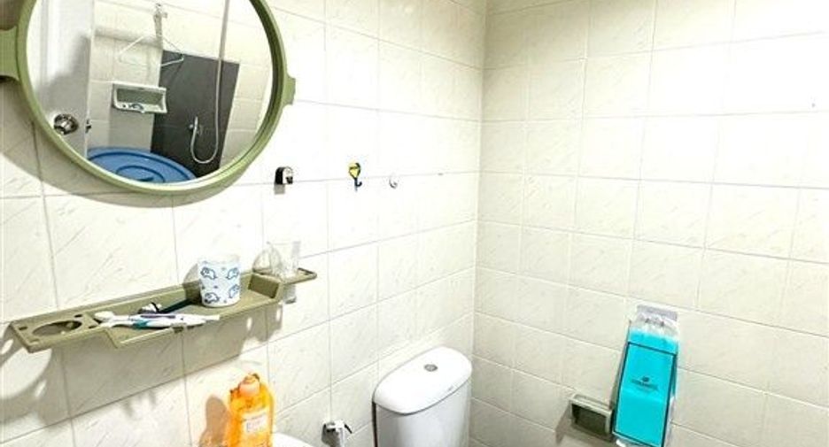 For sale 2 ベッドルーム townhouse in Saphan Sung, Bangkok