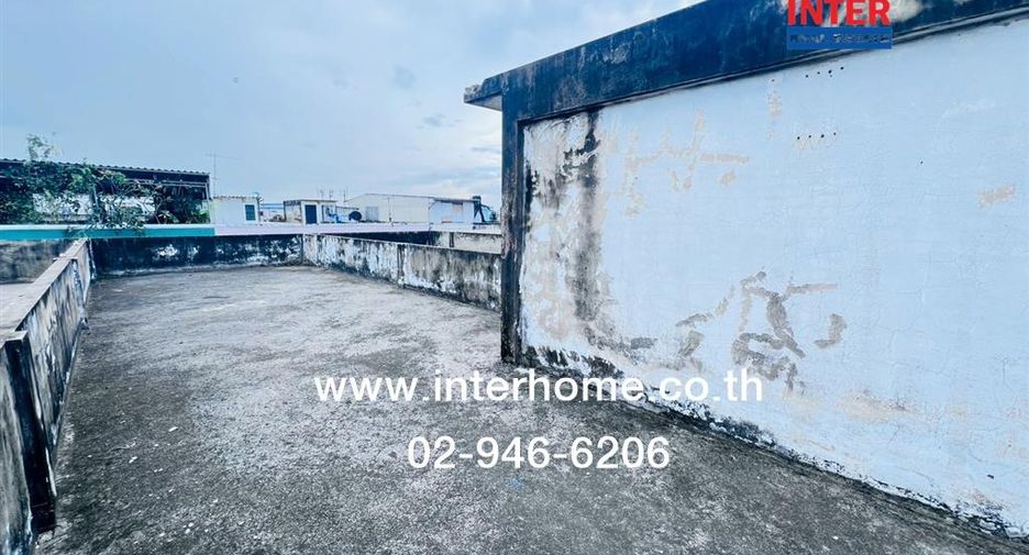 For sale 3 bedrooms retail Space in Min Buri, Bangkok