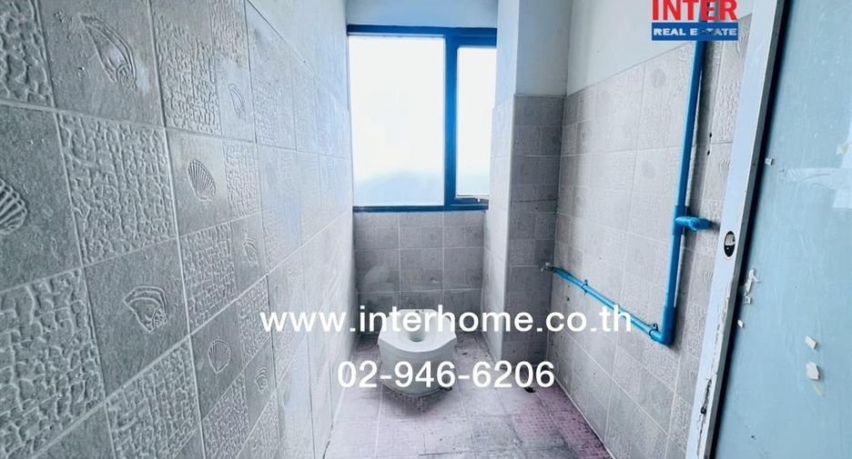 For sale 3 bedrooms retail Space in Min Buri, Bangkok
