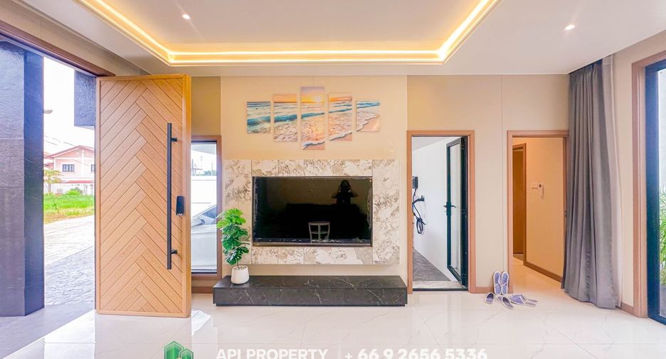 Casa en venta de 5 habitaciones en Bang Lamung, Chonburi