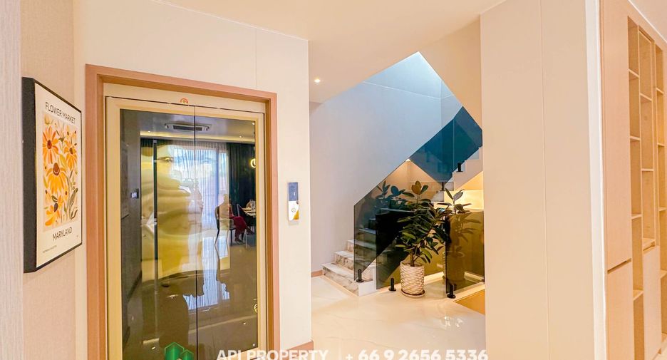 Casa en venta de 5 habitaciones en Bang Lamung, Chonburi