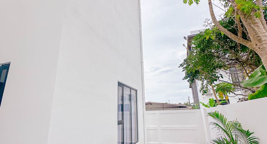Casa en venta de 5 habitaciones en Bang Lamung, Chonburi