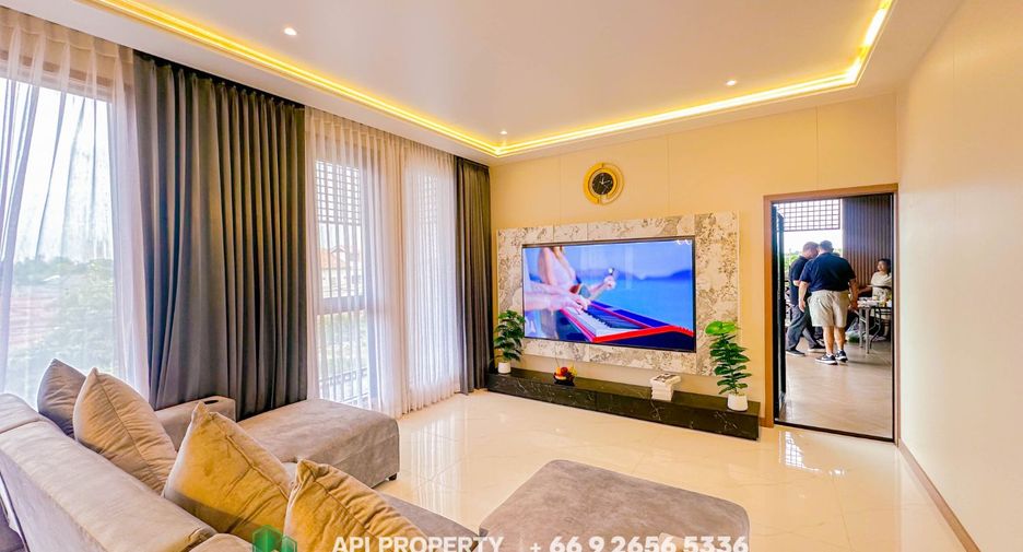 Casa en venta de 5 habitaciones en Bang Lamung, Chonburi