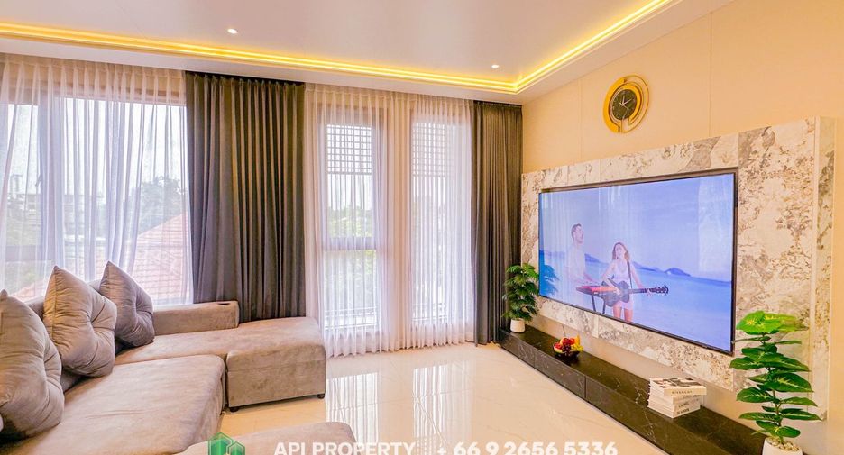 Casa en venta de 5 habitaciones en Bang Lamung, Chonburi