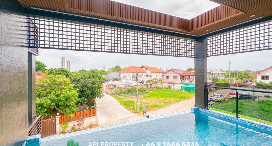 Casa en venta de 5 habitaciones en Bang Lamung, Chonburi