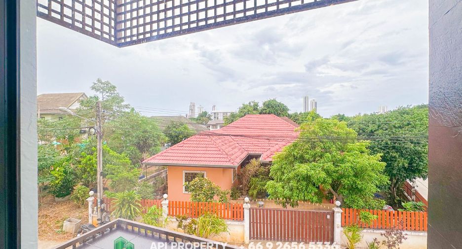 Casa en venta de 5 habitaciones en Bang Lamung, Chonburi