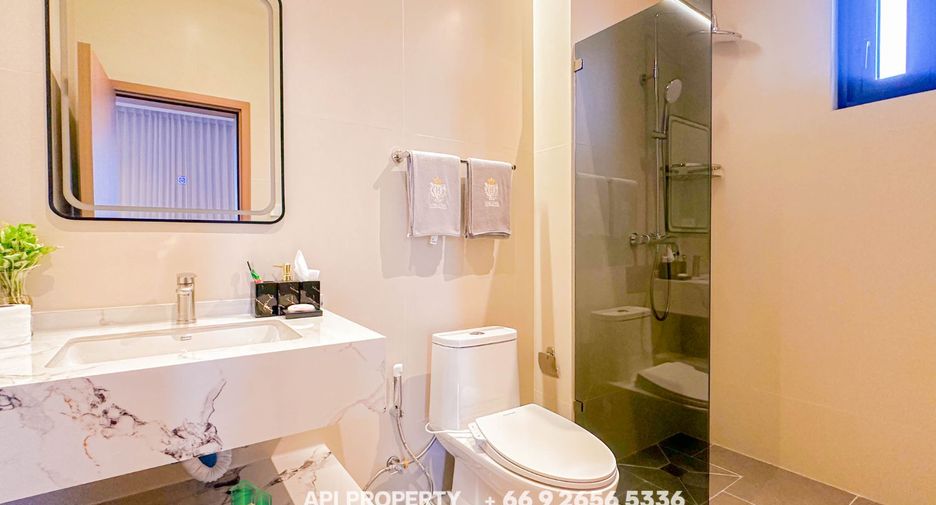 Casa en venta de 5 habitaciones en Bang Lamung, Chonburi