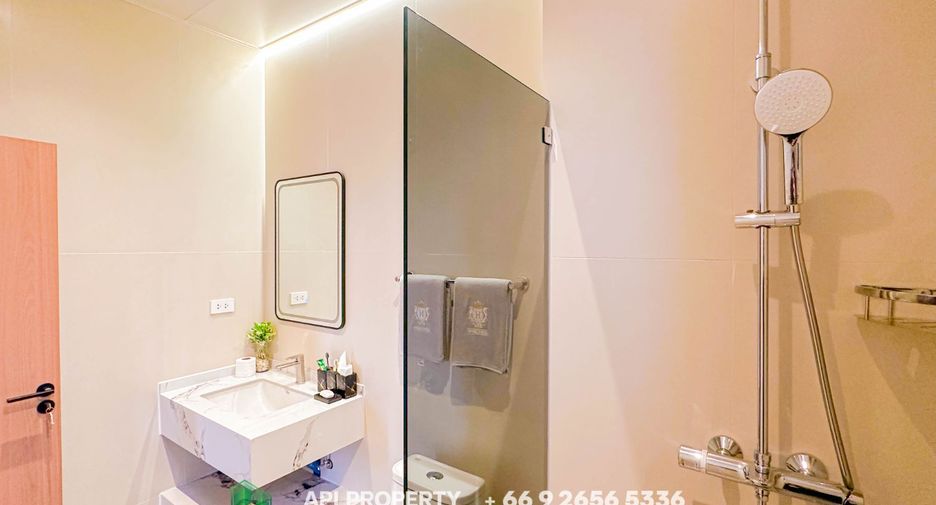 Casa en venta de 5 habitaciones en Bang Lamung, Chonburi