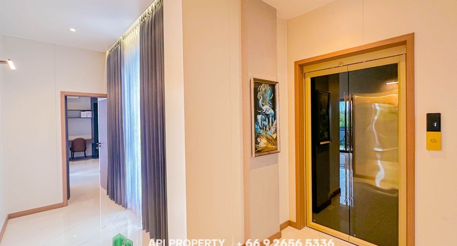 Casa en venta de 5 habitaciones en Bang Lamung, Chonburi