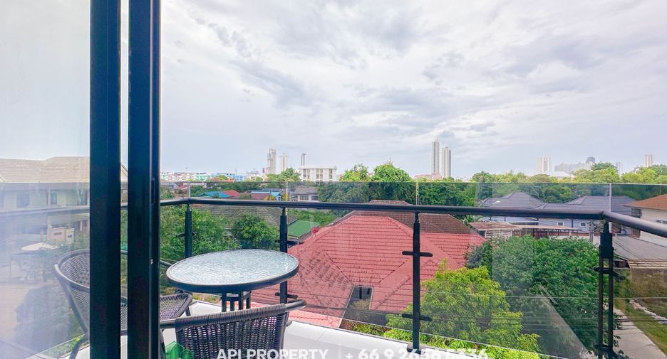 Casa en venta de 5 habitaciones en Bang Lamung, Chonburi