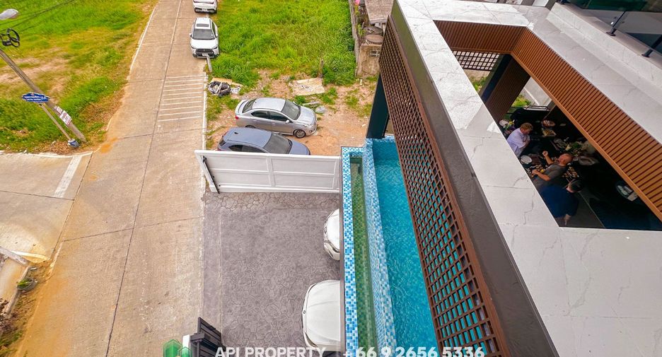 Casa en venta de 5 habitaciones en Bang Lamung, Chonburi
