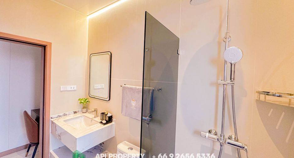 Casa en venta de 5 habitaciones en Bang Lamung, Chonburi