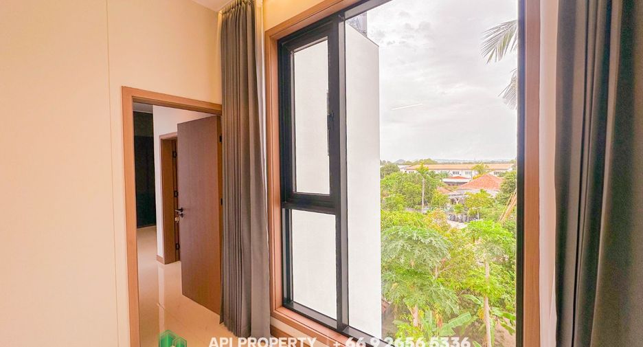 Casa en venta de 5 habitaciones en Bang Lamung, Chonburi