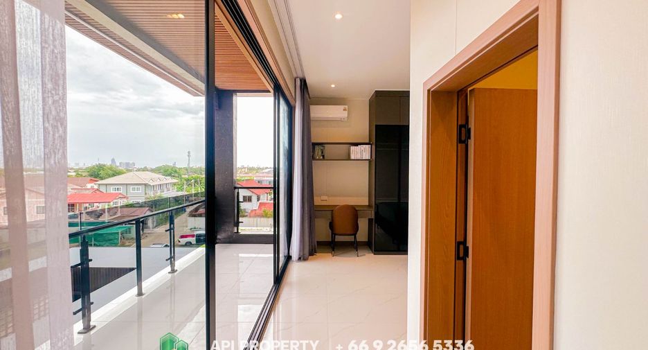 Casa en venta de 5 habitaciones en Bang Lamung, Chonburi