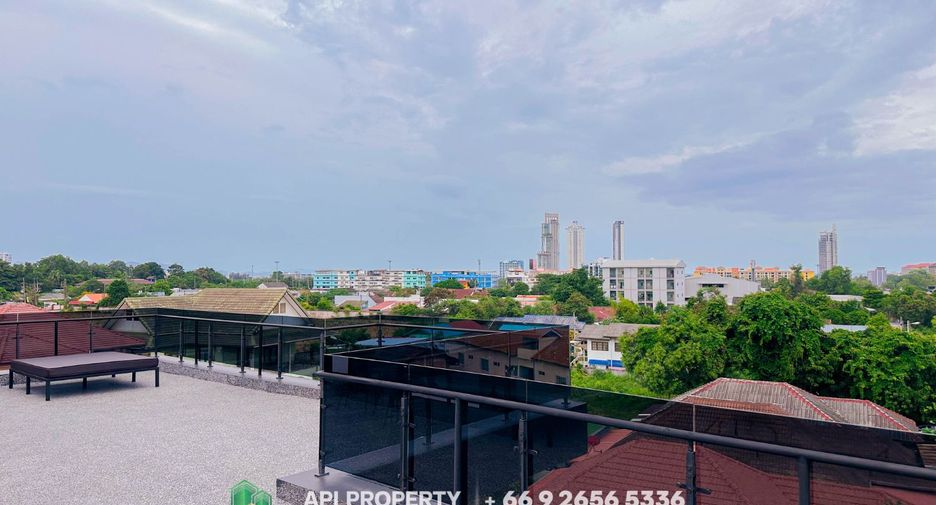 Casa en venta de 5 habitaciones en Bang Lamung, Chonburi