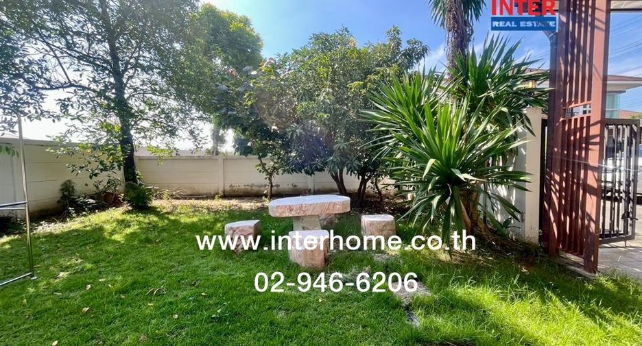 For sale 4 bedrooms house in Khlong Sam Wa, Bangkok