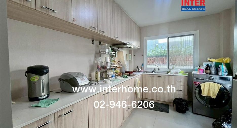 For sale 4 bedrooms house in Khlong Sam Wa, Bangkok