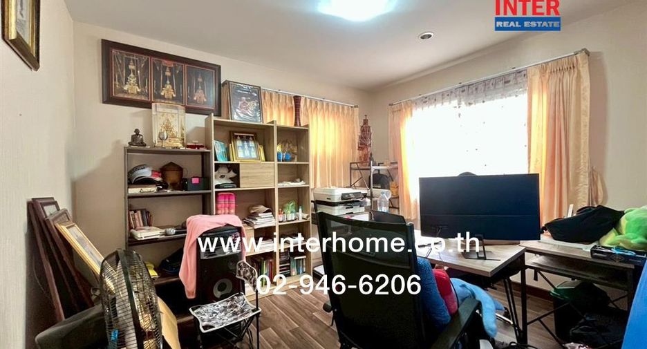 For sale 4 bedrooms house in Khlong Sam Wa, Bangkok
