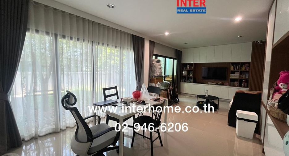 For sale 3 bedrooms house in Khlong Sam Wa, Bangkok