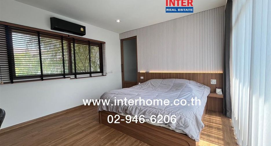 For sale 3 bedrooms house in Khlong Sam Wa, Bangkok