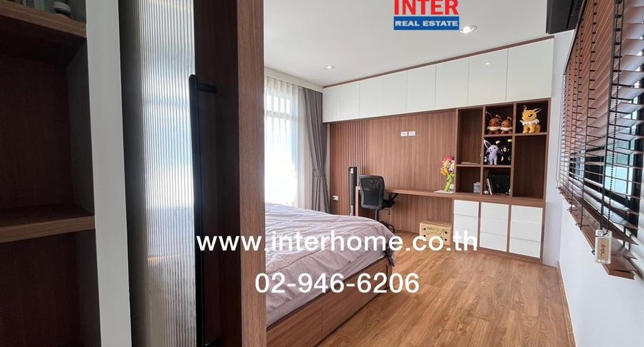 For sale 3 bedrooms house in Khlong Sam Wa, Bangkok