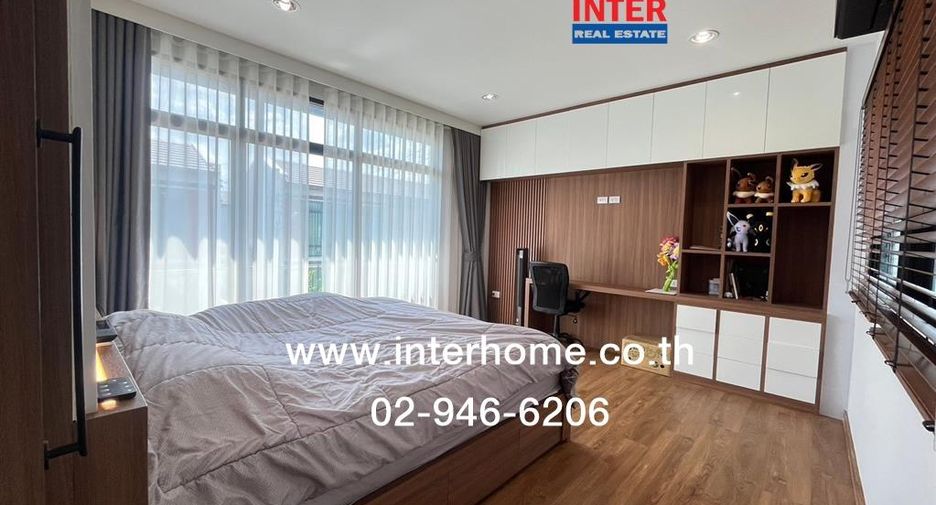 For sale 3 bedrooms house in Khlong Sam Wa, Bangkok